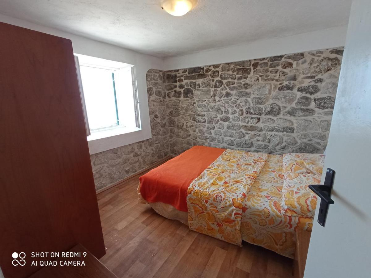 Apartman Anna Podstrana Ngoại thất bức ảnh
